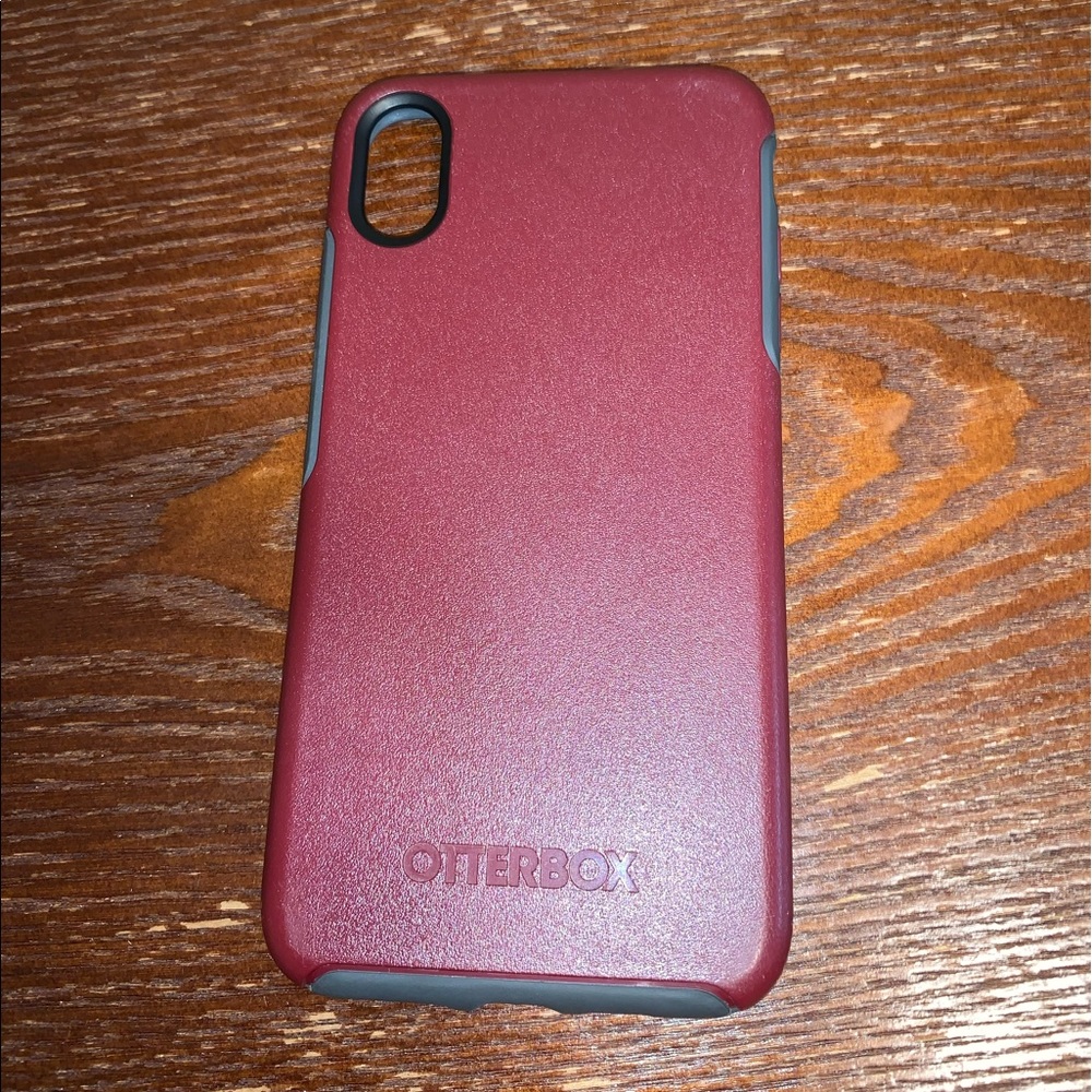 iPhone XS Max Case OutterBox